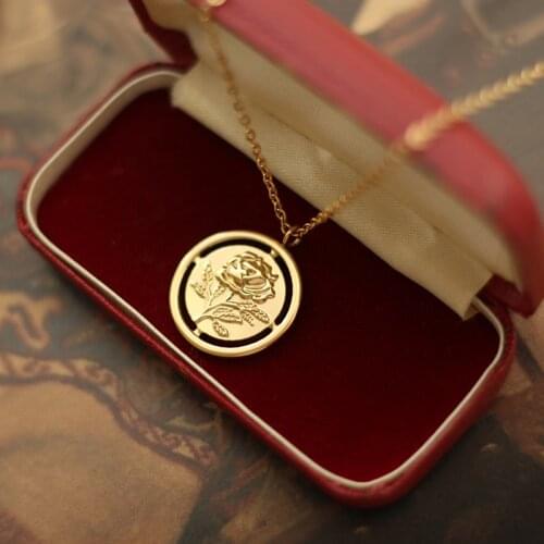 New Design Sweet Jewelry Gift Embossment Hollow Coin Rose Flower Pendant Necklace Stainless Steel Coin Necklace For Women