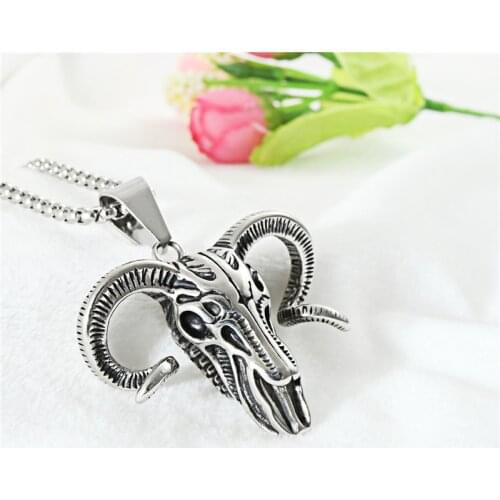 European and American Retro Sheep Head Necklace Stainless Steel Pendant New Product Trend Titanium Steel Sheep Head Pendant
