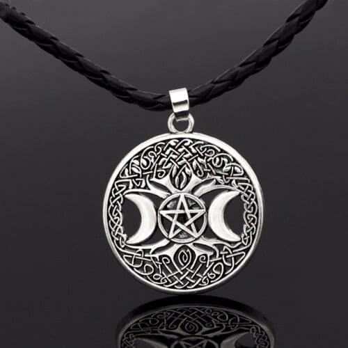 Triple Moon Goddess Wica Pentagram Magic Amulet Necklace Tree of Life Moon Star Women Pendant Collar Gift Jewelry