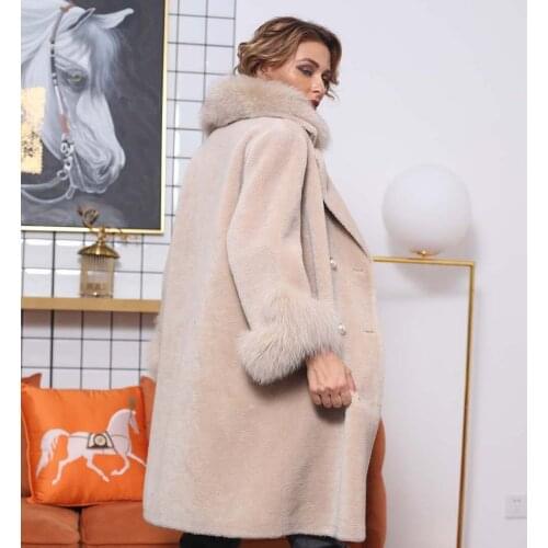 Winter Small Square Collar Pearl Button Woman Coat High Quality Fashion Sheep Shearing Coat Fox Fur Collar Cashmere Outwear