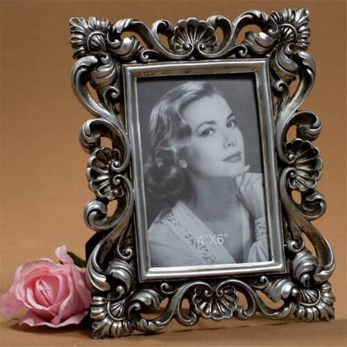 European Carved Photo Frame 6 Inch Resin Photo Frame Suitable For Wedding Party Retro Family Decoration Desktop Photo Frame Gift