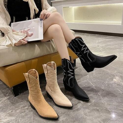 2021 autumn and winter new western cowboy boots female large size embroidery sleeve pointed Martin boots