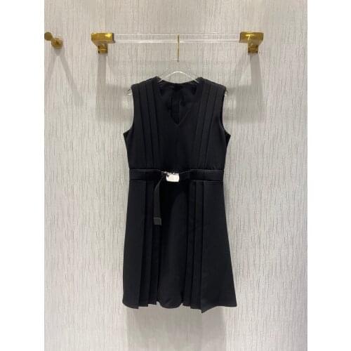 Luxury Design 2021 Fall Winter Collection Sleeveless V-neck Black Belted Gothic Street Style Dress