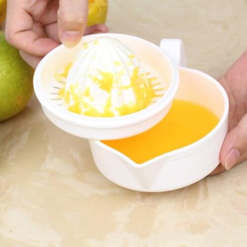 Kitchen Accessories Manual Plastic Fruit Tool Orange Lemon Squeezer Juicer Machine Portable Citrus Juicer Hand Press Juicers