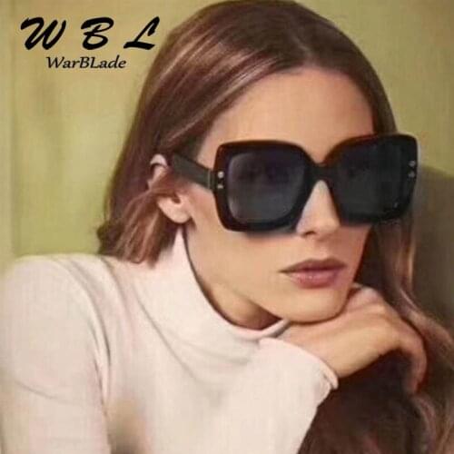 WarBLade 2019 Women Sun Glasses New Flat Top Goggles Mens Square Sunglasses Fashion Famous Brand Rivet Black Eyewear
