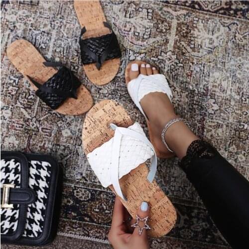 Woven sandals for 2021 summer womens new style flip-flops, student flat-bottomed casual sandals wholesale slippers