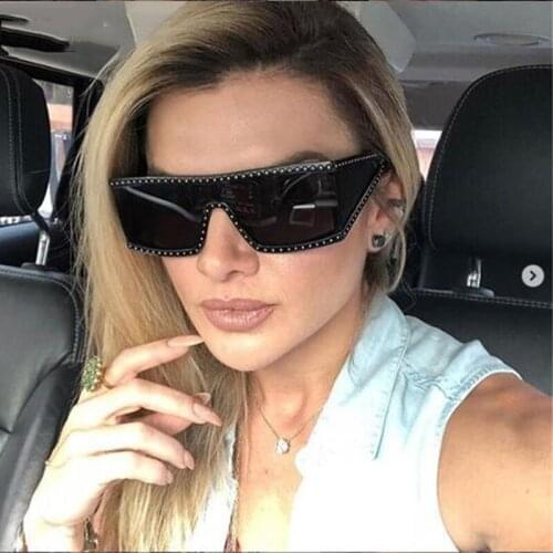 Oversized Sunglasses Men Luxury Brand Designer Novelty Black Shield Sunglasses Women Large Frame Fashion Mirror Glasses