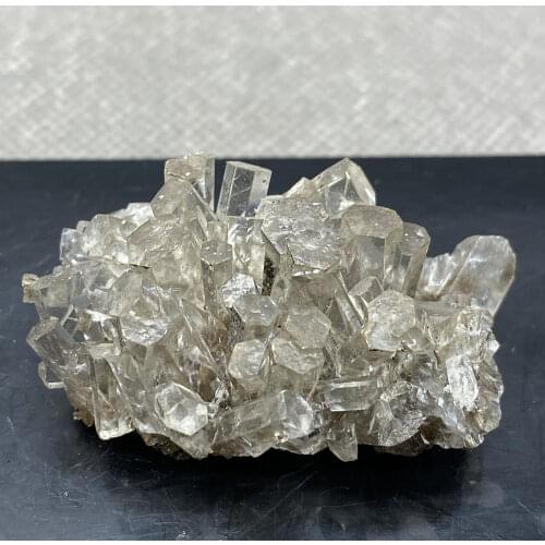 Natural transparent columnar calcite is rare and extinct in China