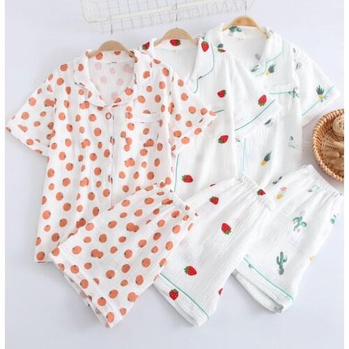 2020 Japanese short-sleeved shorts ladies pure cotton double layer gauze pajamas suit cute simple comfortable pajamas suit women
