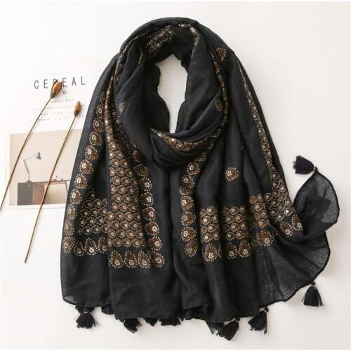 2020 Fashion Autumn Black Gold Floral Tassel Viscose Shawl Scarf Women High Quality Print Warm Soft Hijab and Wraps Muslim Sjaal
