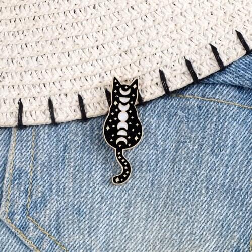 Vintage Cat Brooches Badge Cartoon Black & White Animal Metal Enamel Pin Unisex Jacket Denim Lapel Craft Jewelry Gift For Friend