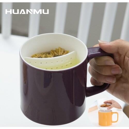 Chinese Style Tea Making Ceramic Mug with Lid Biscuits Saucer Two-Piece Suit Flower Tea Cup Office Water Cup with Tea Strainer