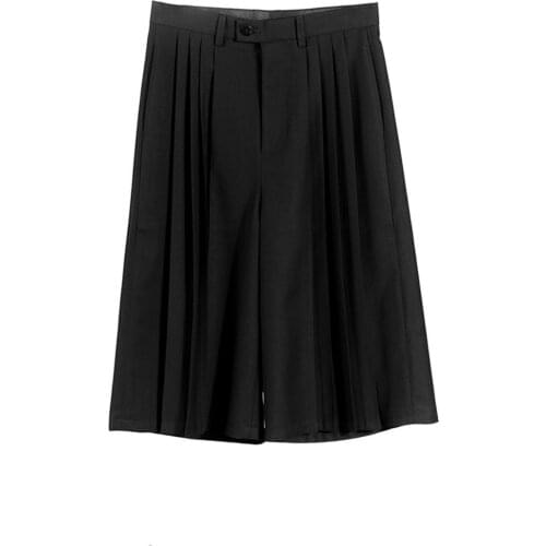 New 2020 Men and Womens Clothing Hair Stylist fashion Catwalk Casual pleated neutral basic Shorts Plus Size Singer Costumes