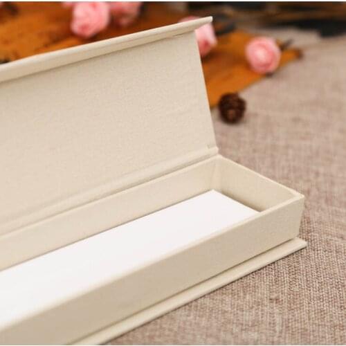 Rigid flip top boxes with magnetic catch,fancy magnetic closure virgin hair packaging box ---DH11961