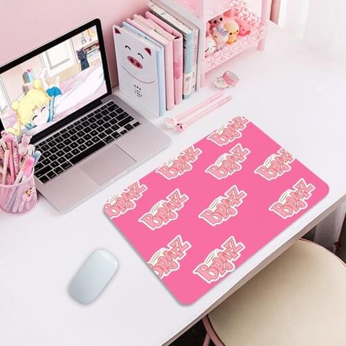 Cute High Quality Cute Cartoon Miniones Mouse Mat Smooth Writing Pad Desktops Mate Gaming Mouse Pad small mouse pad best seller
