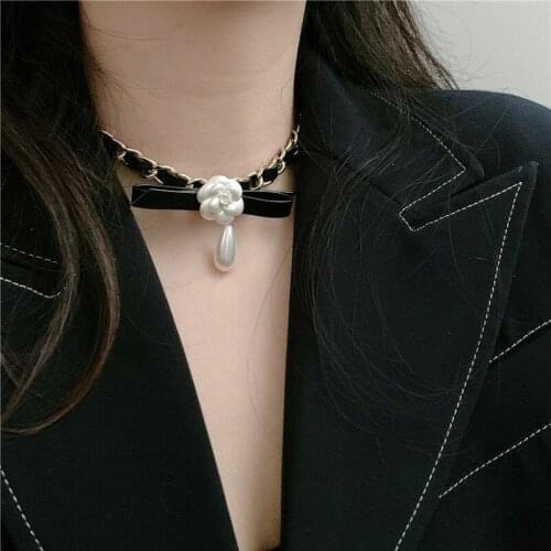 TIMEONLY Japan Fashion Cortex Butterfly Imitation Pearl Floral Choker Necklace Chunky Cuban Chain Neckalce for Women Girls