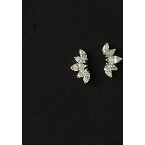 Morivovog 925 Sterling Silver Petal Zircon Small Stud Earrings Girls Chic Druzy Earrings Aesthetic Womens Luxury Jewelry Korea