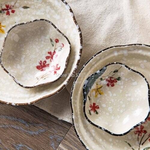 Ceramic Plate Soy Sauce Dish Vinegar Saucer Seasoning Sauce Dish Creative Flower Shaped Sushi Dishes Tableware Snack Small Dish