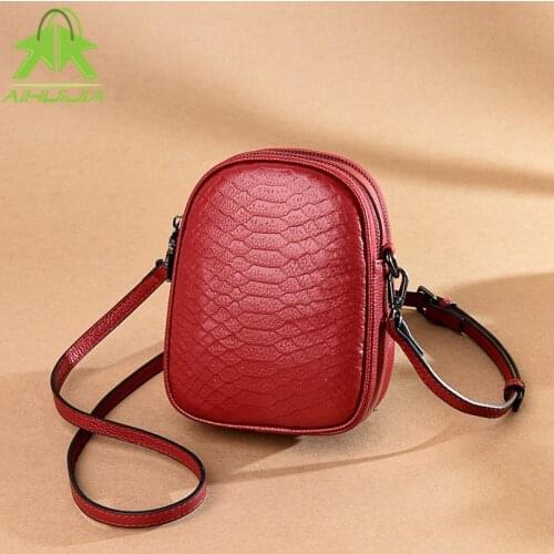 Fashion Retro Crocodile Pattern Genuine Leather Womens Shoulder Bags 2021 New Solid Color Messenger Bag Travel Women Handbag