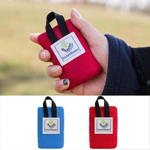 Portable Ultra-thin Camping Mat Folding Waterproof Pocket Outdoor Cover Picnic Mat Sand Beach 70 * 110cm Cushion Camping Bed