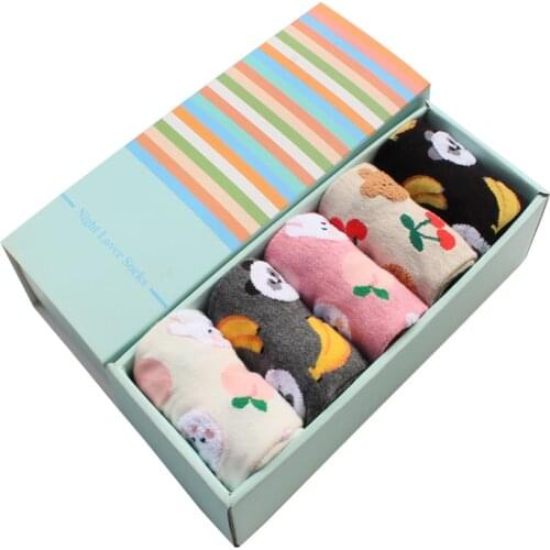 2021 New arrival women cartoon socks gift box 5pairs/pack peach banana cherry socks womans and ladies funny cotton sock set