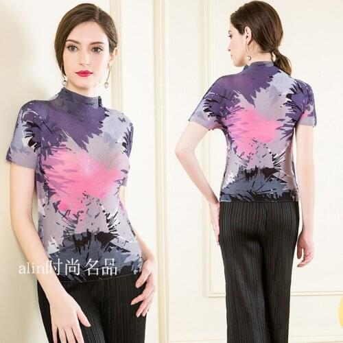 Miyake pleated print short-sleeved tops 2021 summer new high-neck elegant bottoming t-shirt folda slim T-shirt for woman