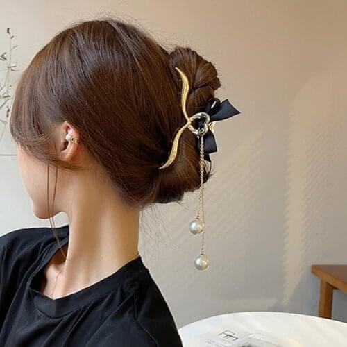 Design Sense Pearl Tassel Pendant Hair Claw for Women Girls Elegant Hairpin with Shark Clip Back of Head Headwear Accessories