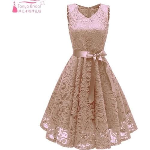 Knee Length Champagne Bridesmaid Dresses 2019 Lace A Line Wedding Guest Dress For Party Formal Women Dress Simple Style JQ73