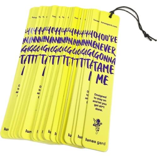 Very Cheaper Custom Spot UV Logo CMYK Color Printing Paper Garment Hang Tag With String For Clothing