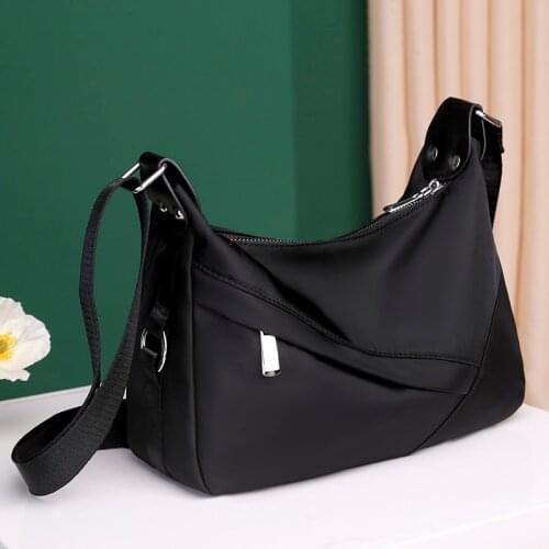 New Nylon Beach Tote Bag Fashion Womens Handbag Tote Oxford Shoulder Bags Female Waterproof Dumplings Folding Shopping Bag 2021