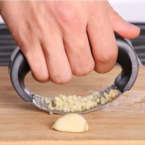 1 PC Garlic Press Household Manual Garlic Press Device Kitchen Press With Box Squeezer Handheld Ginger Garlic Tools Easy