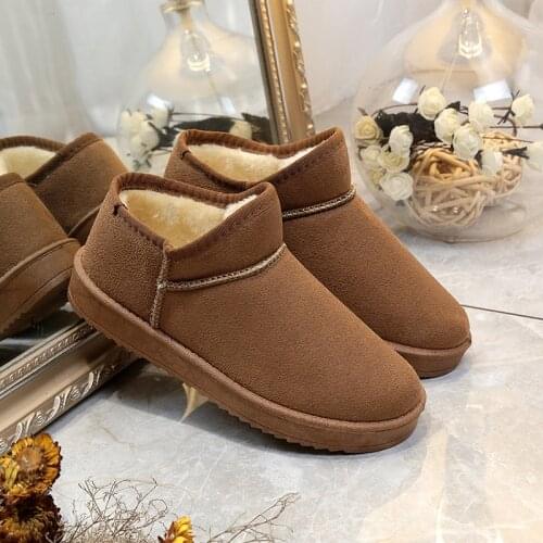 Snow boots female 2020 new student outdoor waterproof short tube flat bottom Plush anti-skid warm cotton shoes
