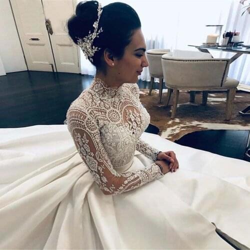 Vestido De Noiva Elegant Lace Pearls Wedding Dresses Long Sleeve High Neck Satin Bridal Gowns with Slit Robe De Mariee 2020