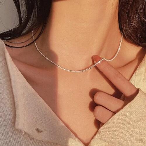 Lanjuzi Chokers On The Neck