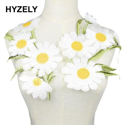 2 Pcs/Set Embroidered Patches White Flower Green Leaves Sew-on Scrapbooking Dresses Clothes Patch DIY Decal Accessories NL148