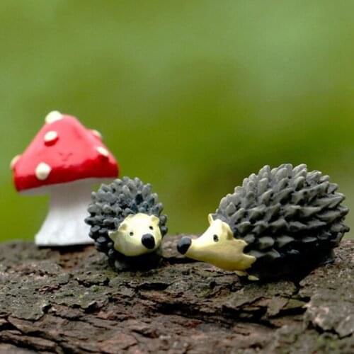 3Pc/Set Garden Moss Resin Crafts Artificial Mini Hedgehog Red Dot Mushroom Miniature Ornament Hedgehog Decor Fairy Garden
