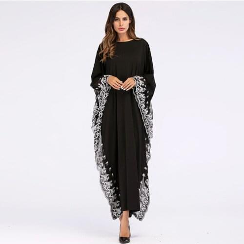 Newest Muslim Hui Dubai Turkey Middle East Fashion Lace Trim Bat Sleeve Robe Plus Size Ladies Dress Kimono Robe Women Dress