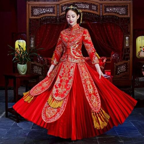 High Quality Red Traditional Chinese Wedding Dress Long Cheongsam Handmade Embroidery Dragon Phoenix Qipao Retro Dressing Gown