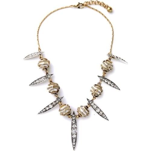 Bulk Price New Design Pendants Necklace For Women Dazzle Cool Jewelry Gold Color Necklaces Party Mujer Holders