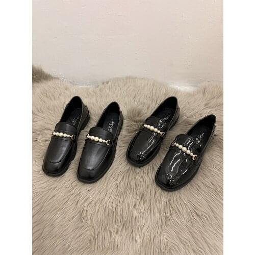 Womens leather shoes spring 2021 new black loafers two wear thick heel pearl soft casual shoes