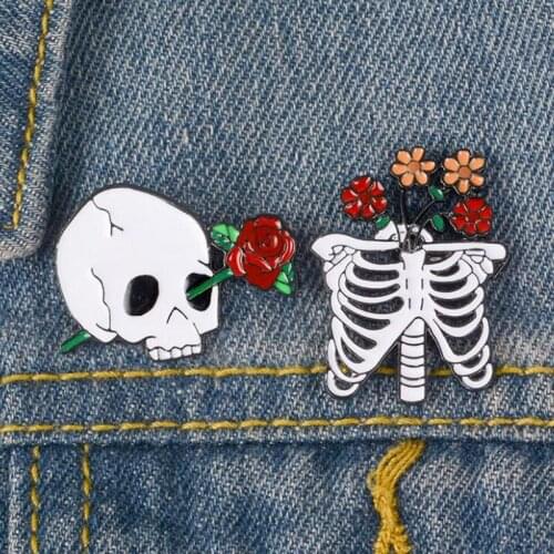 X710 Individuality Drop Glazed Brooches Peculiar Skull Skeleton Rose Jewelry Enamel Pin Clothes Backpack Badge