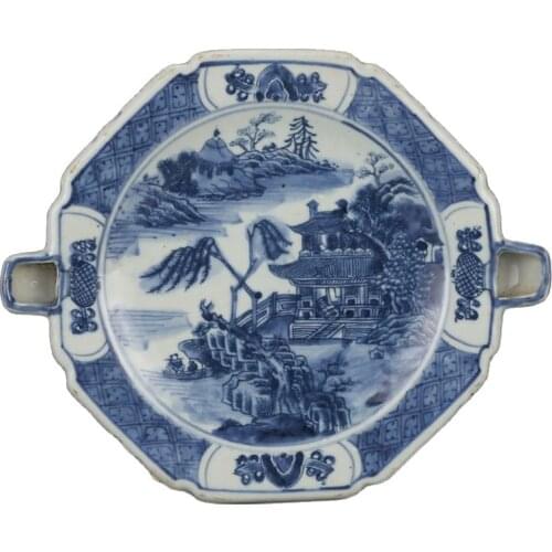 Porcelain blue and white landscape pattern warm plate