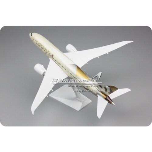United Arab Emirates UAE Etihad Airways Boeing B787 plastic assembled aircraft model 1: 200 plane model for Xmas Birthday gift