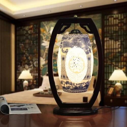 Vintage chinese bedroom living room wedding table lamp Jingdezhen porcelain ceramic table lamp art christmas table lamp blue