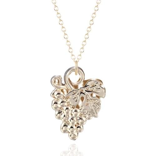 Creative Fashion Grape Chain Pendant Necklace Charming Womens Wedding Gold Color Accessories Elegant Ladies Party Jewelry