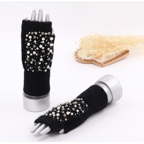 Fingerless Women Gloves Wool Winter Knit Rabbit Fur Pearl Beaded Gloves Female Autumn Mitten Half Finger Warm Rhinestone Gloves