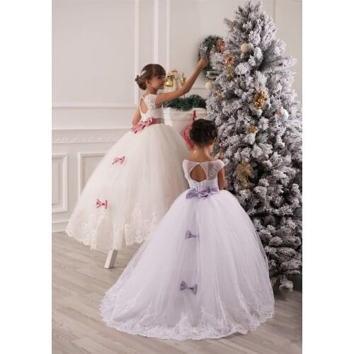 Long Princess Ivory White Lace Flower girl Dresses Junior Flower Girls Dresses Gowns for Wedding Gowns First Communion Dresses