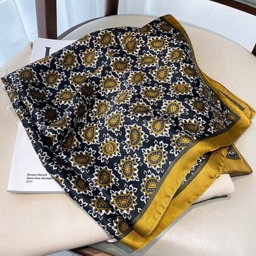 2021 Autumn New Print Square Towel Ethnic Style Silk Scarves Fashion 70X70CM Sunscreen Shawls Female Popular Dustproof Kerchief