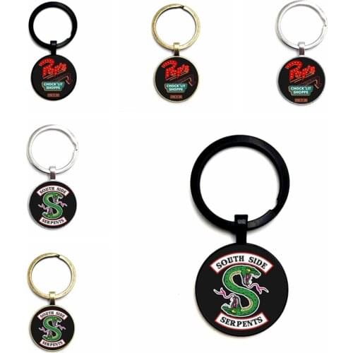 Anime Surrounding River Ancient Town Badge Glass Cabochon Retro Keychain Charm Car Key Ring Pendant Gift Jewelry Pendant