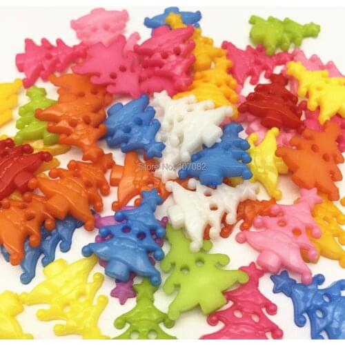 300pcs 22x18mm Mixed Christmas Tree PLASTIC Buttons Sewing 2 Holes Cartoon Button Scrapbooking Embellishments Crafts